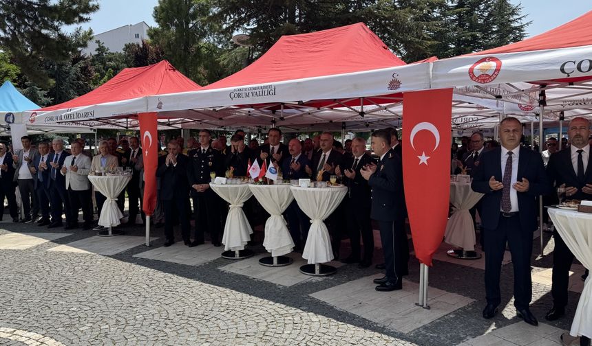 Çorum'daki bayramlaşmada Filistinliler için dua edildi