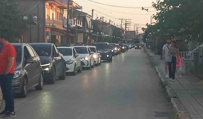 Sınır kapılarında dönüş yoğunluğu yaşanıyor