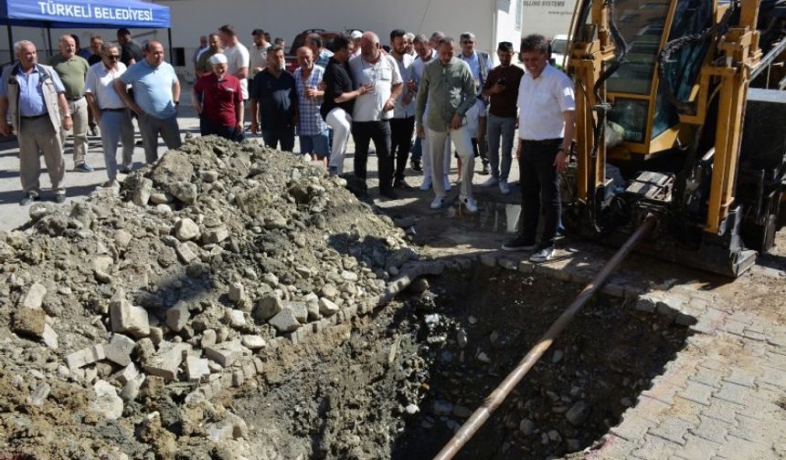 İlk kazma vuruldu: Bir mahalle daha doğalgaza kavuşuyor