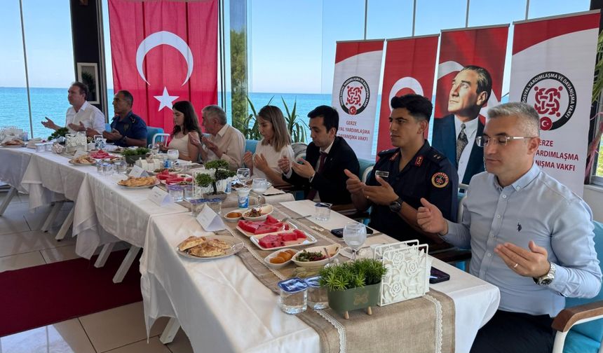 Kaymakamlık şehit ve gazi yakınlarını ağırladı