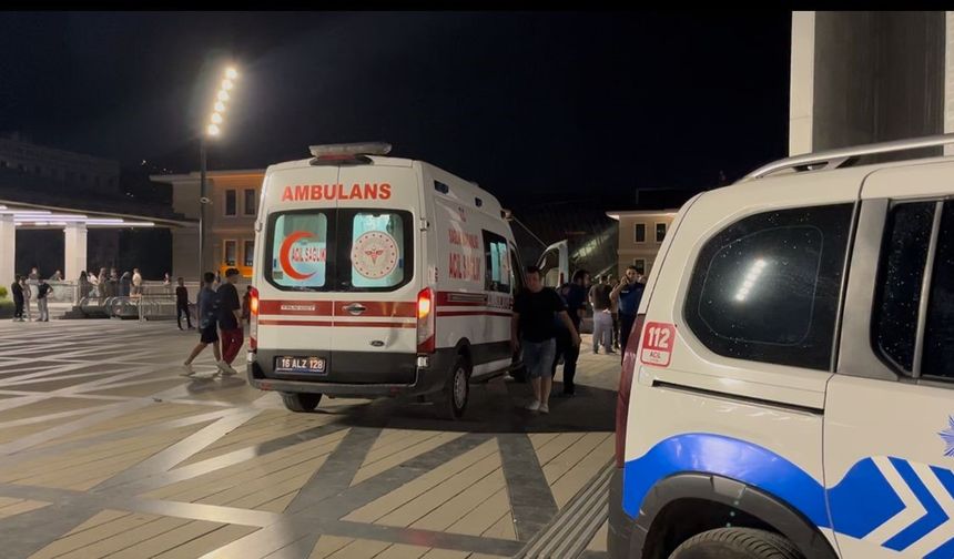 14 yaşındaki genç kız 4 kişiyi bıçakladı