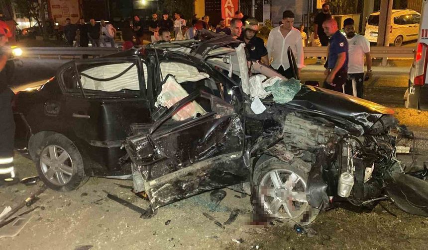Kazada ağır yaralanan sürücü, hayatını kaybetti