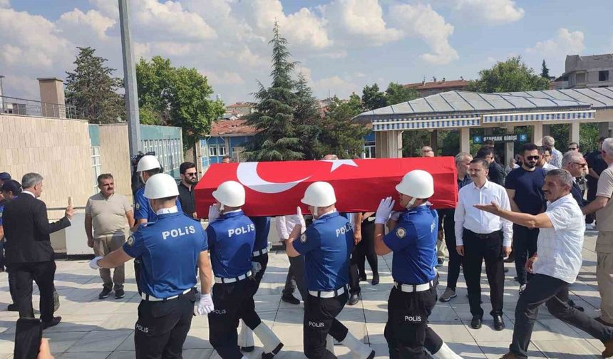 Sinop eski Valisi Karaömeroğlu, son yolculuğuna uğurlandı