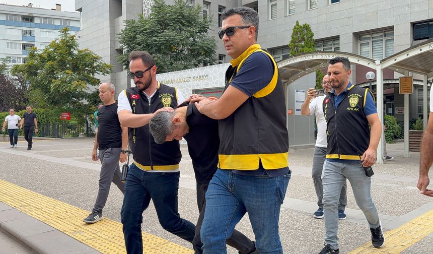 Öldürdüğü arkadaşını dondurma dolabına koyup araziye attı