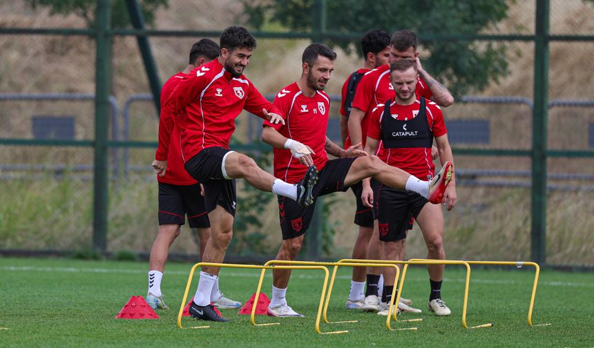 Samsunspor'da Holse ve Musaba çalışmalara başladı