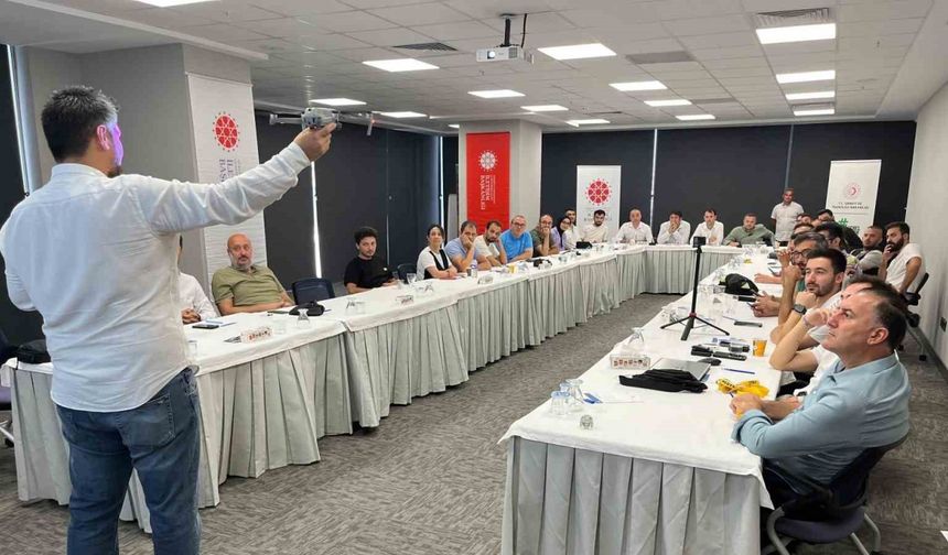 Basın mensuplarına dron eğitimi verildi