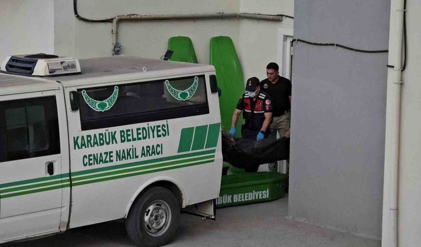 Cezaevinden izinli çıktı, eşinin evini ateşe verdi