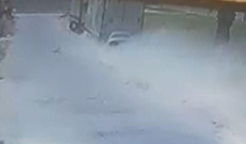 Park halindeki tıra çarptı, sürücü hayatını kaybetti