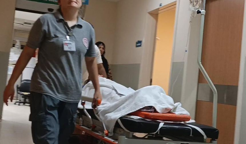 Üçüncü kattan düşen çocuk ağır yaralandı