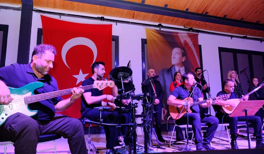 Atatürk’ün sevdiği şarkılar seslendirildi