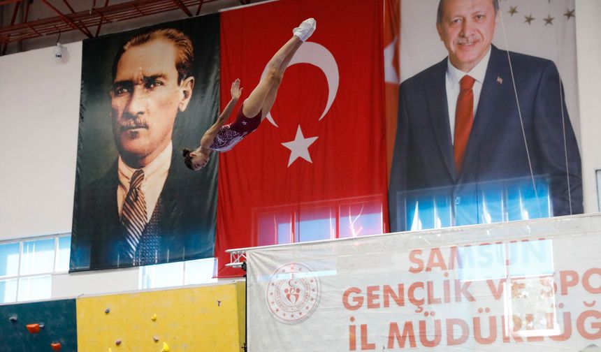 Samsun'da Trampolin Cimnastik Kulüpler Arası Türkiye Şampiyonası başladı