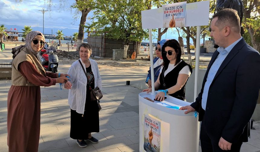 Sinop'ta Filistin'e ve Küresel Sumud Filosu'na destek standı
