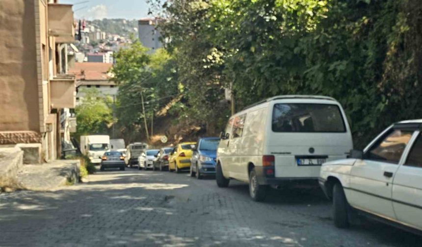 Hatalı park çileden çıkarttı; vatandaşlar ’duba’ istiyor