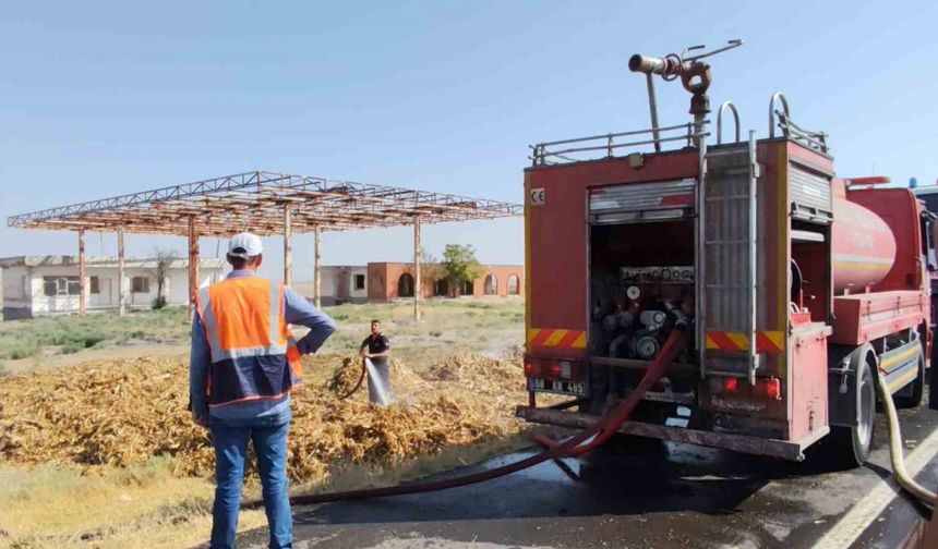 Saman yüklü tır alev aldı