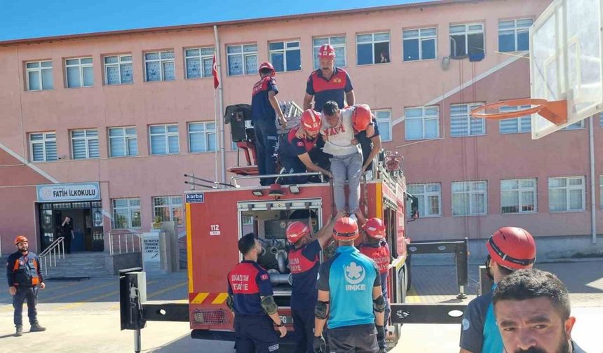 Tatbikat gerçeği aratmadı