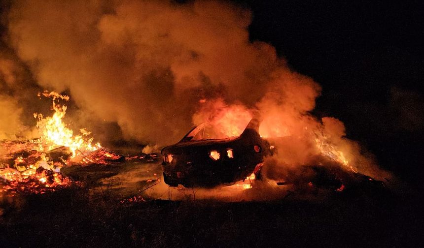 Otomobilde çıkan yangına müdahale edildi