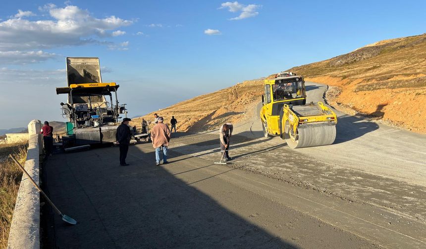 Harmantepe Şehitliği yolunda çalışmalar sürüyor