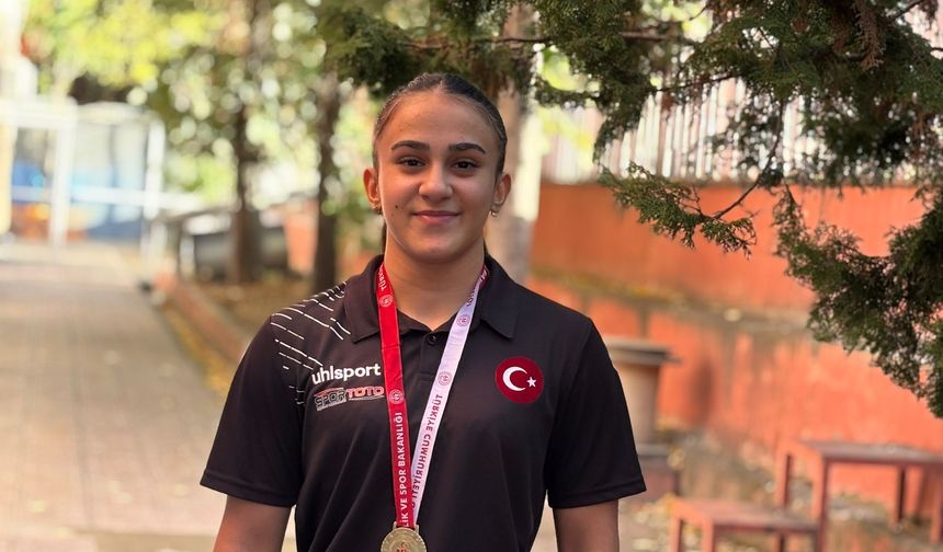 Milli halterci Türkan Beşikçi şampiyonluğa hazırlanıyor