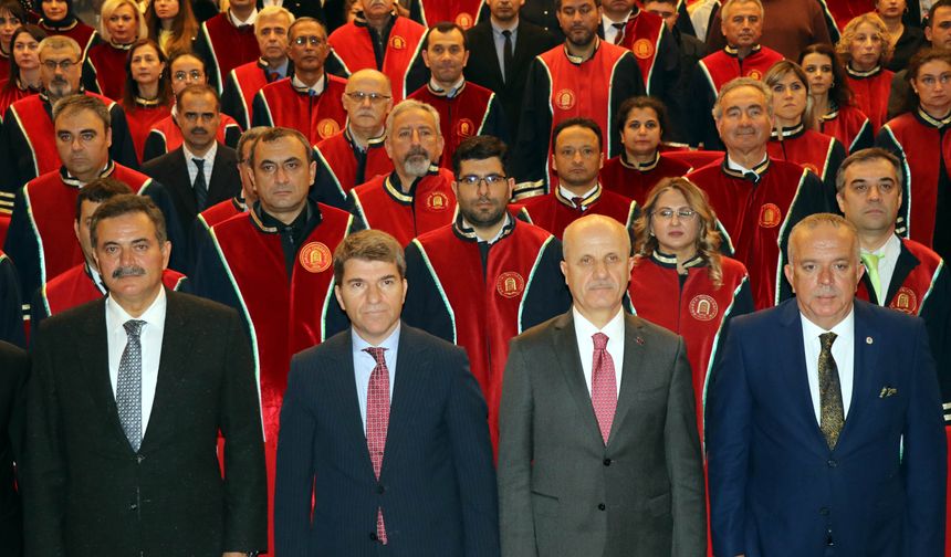 YÖK Başkanı Özvar, Amasya Üniversitesi Akademik Yıl Açılış Töreni'ne katıldı