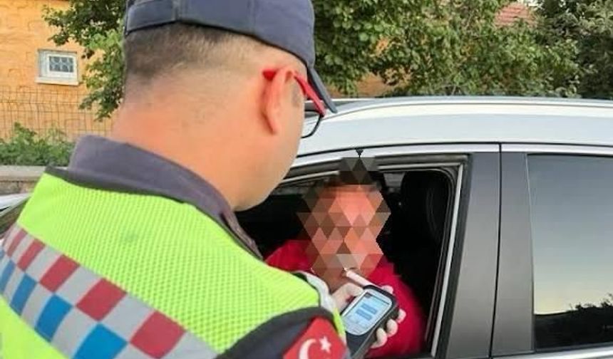 Alkollü sürücüye 9 bin lira ceza