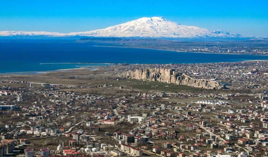 Çavuştepe Kalesi Hangi Urartu Sırlarını Toprağın Altında Saklıyor?