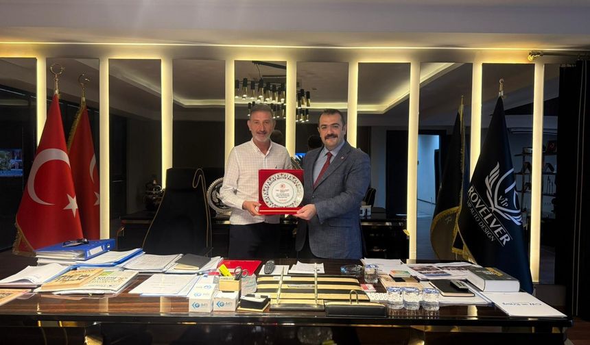Ticaret İl Müdürü Aykan’dan Başkan Çakan’a Teşekkür Plaketi