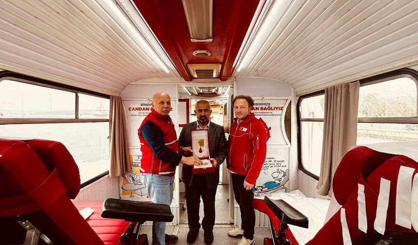 İmam Nevzat Arslan'dan Kızılay’a rekor bağış