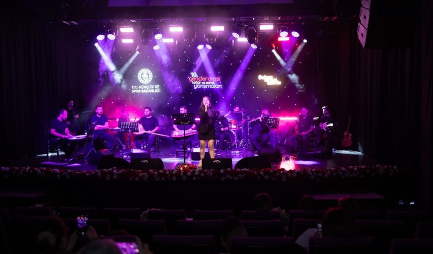 SNÜ öğrencilerinden müzikte çifte zafer