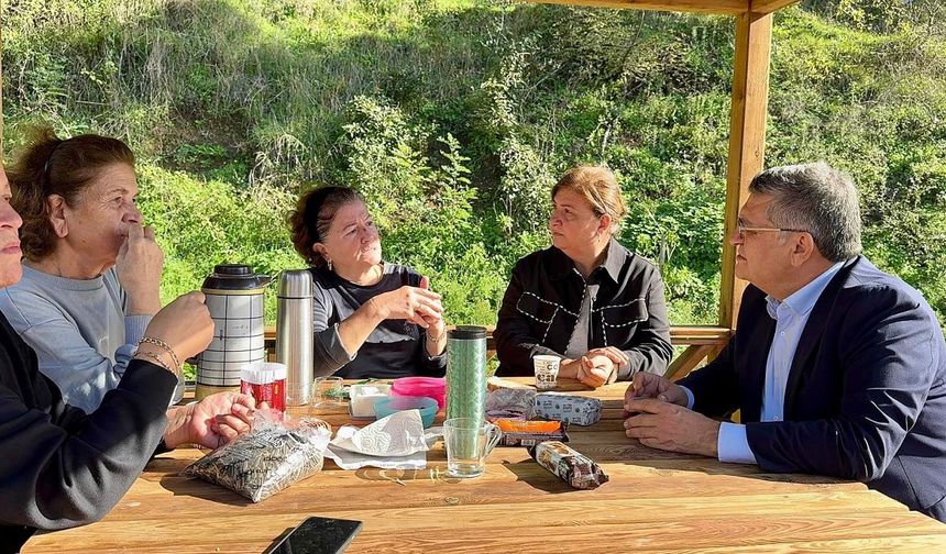 Vali Özarslan vatandaşın sofrasına konuk oldu