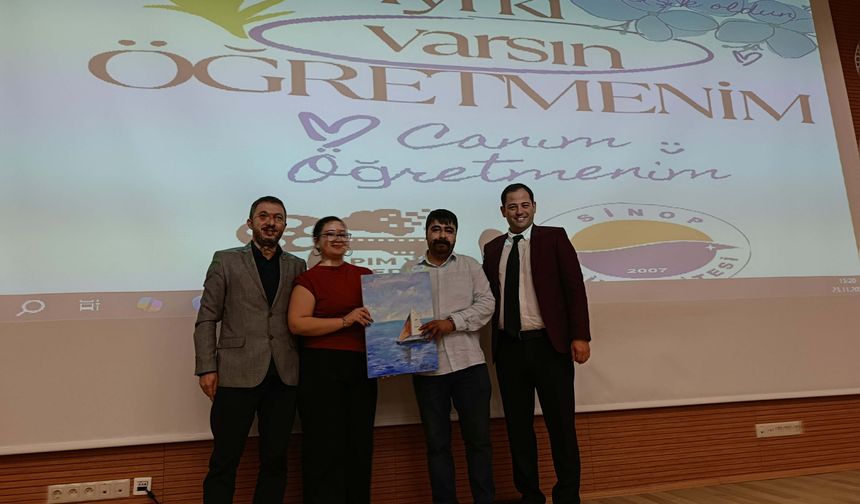 'Silinmeyen İzler: Sinop Kız Öğretmen Okulu' belgeselinin ilk gösterimi yapıldı