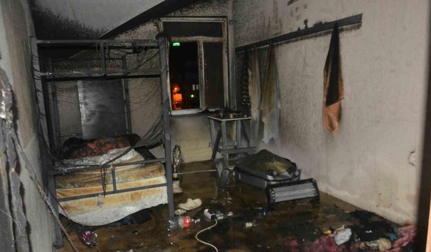 İşçilerin kaldığı binada yangın