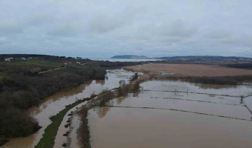 Sinop'ta dere taşkınları köy sakinlerini tedirgin ediyor
