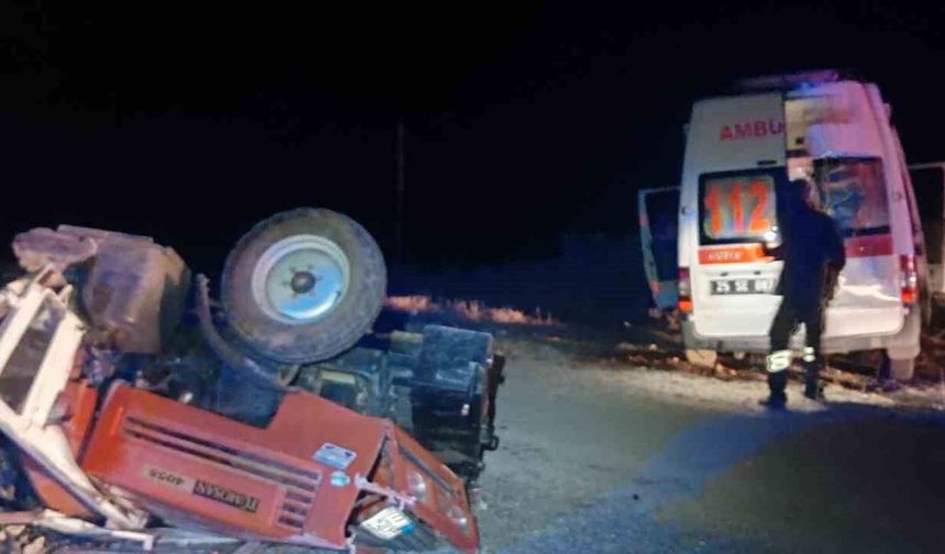 Ambulans traktöre çarptı: 4 yaralı