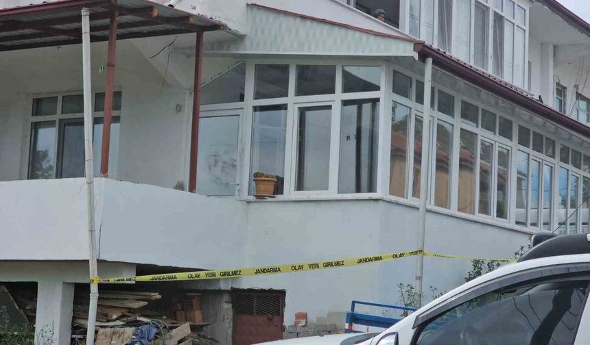 28 yaşındaki genç ölü bulundu, kız arkadaşı gözaltında