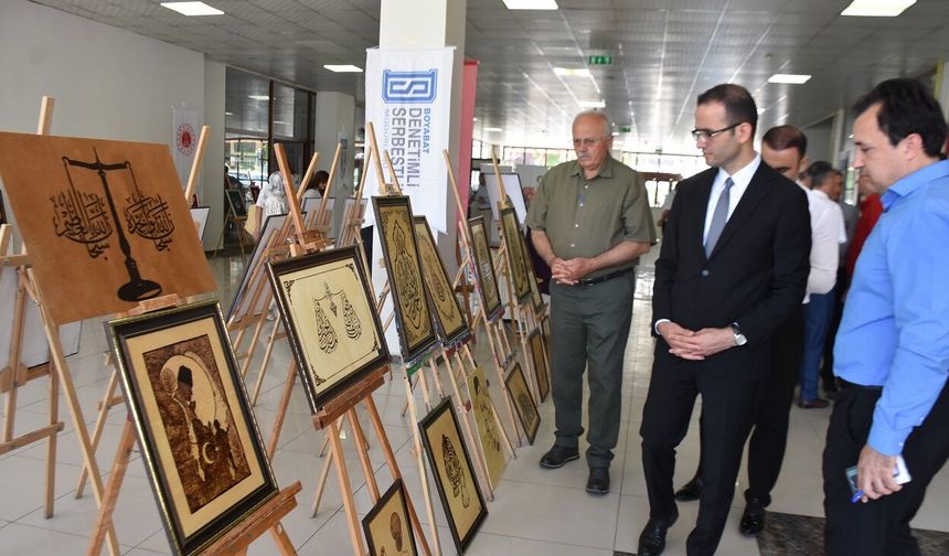 Denetimli serbestlik yükümlülerinin el emekleri sergilendi