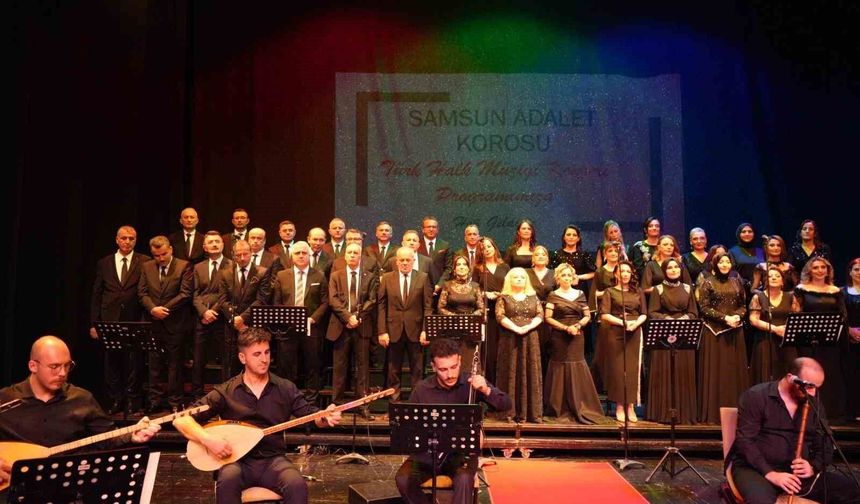 Adalet Korosu'ndan türkü şöleni