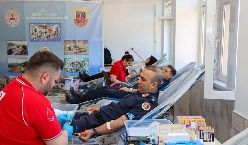 Sinop jandarmasından 187. yılda kan bağışı