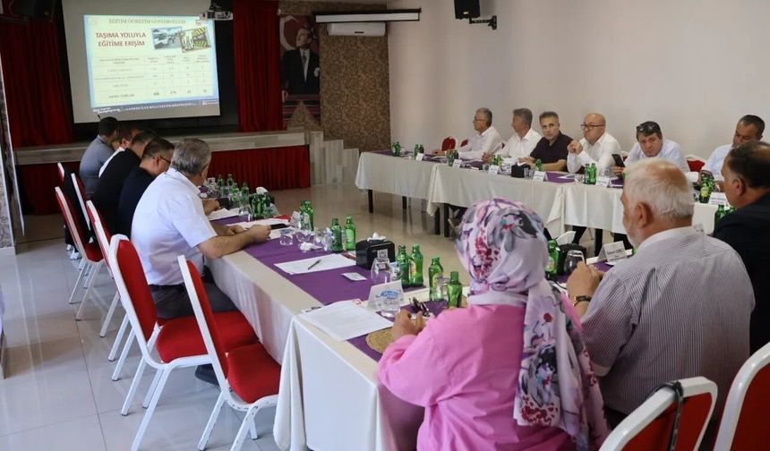 Sinop'ta eğitim-öğretim yılının son değerlendirmesi yapıldı