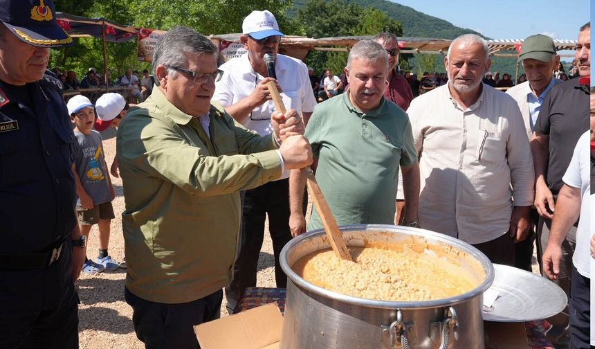 Oğuzeli köyünde geleneksel keşkek şenliği düzenlendi