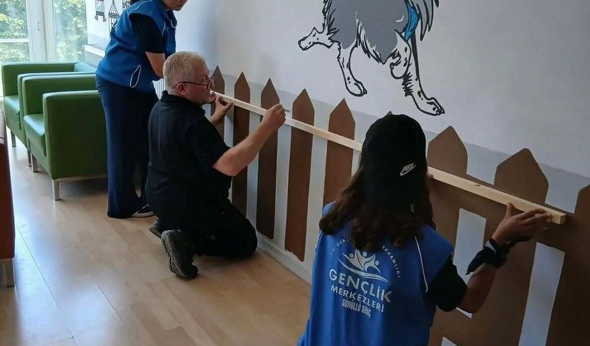 Gençlerin dokunuşu renklendirdi