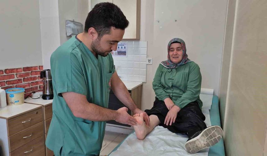 Hayatı boyunca ayakkabı giyemedi