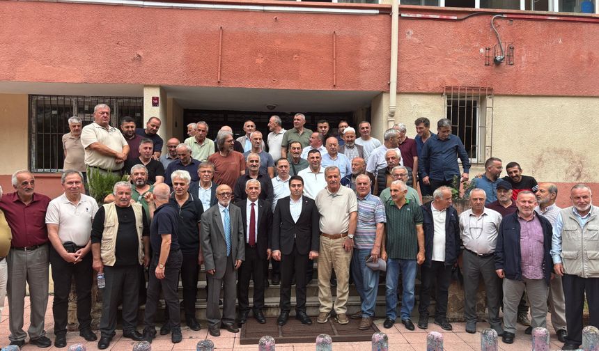 Lise mezunları yıllar sonra yeniden buluştu