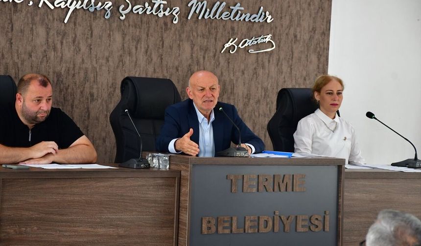Samsun'dan Suriye'ye çöp kamyonu katkısı