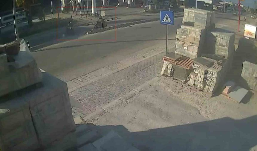 Feci motosiklet kazası kamerada