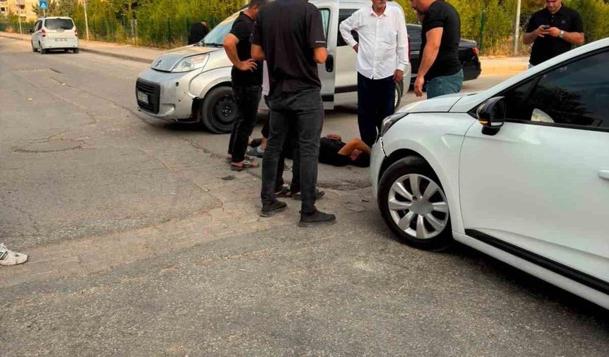Otomobil ile motosiklet çarpıştı: 1 yaralı