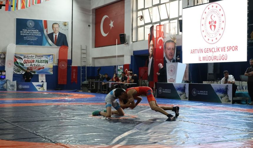 20 Ülkeden 140 sporcu minderde