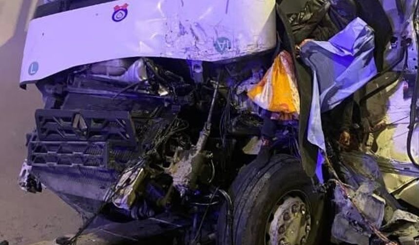 Tünel içinde zincirleme kaza: 1 ölü, 2 yaralı