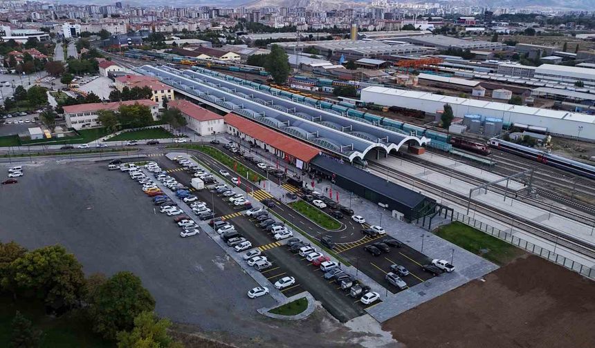 Yeni gar binası törenle hizmete açıldı
