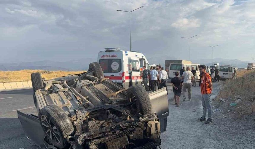 Zincirleme trafik kazası: 1 yaralı