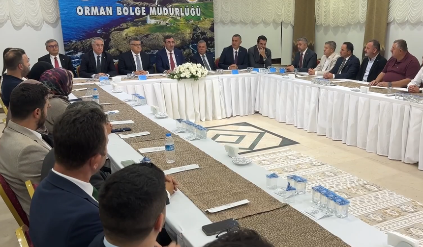 Cumhurbaşkanı Yardımcısı Yılmaz Sinop’ta STK temsilcileriyle buluştu